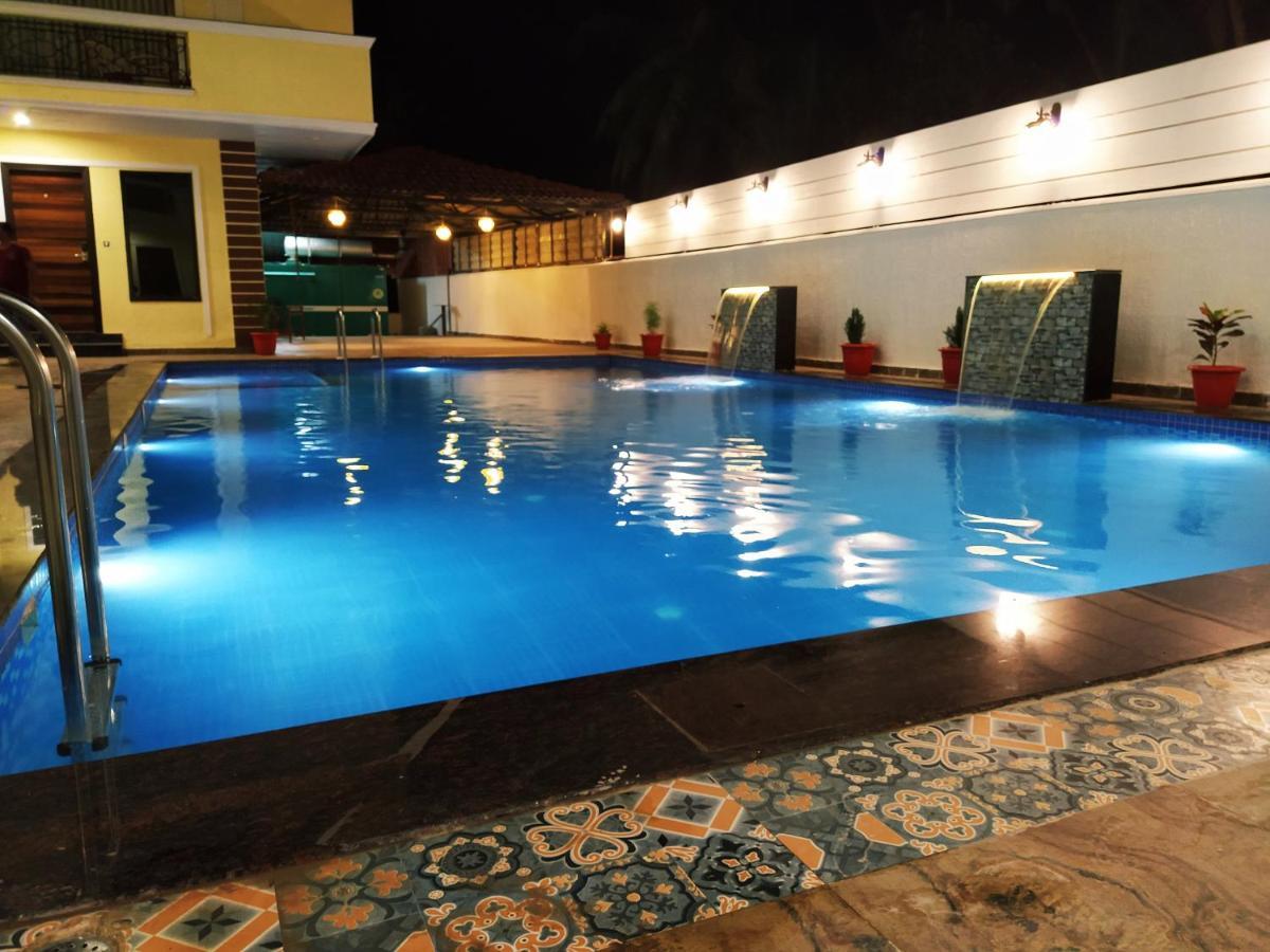 Resort De Balneaire Calangute Buitenkant foto